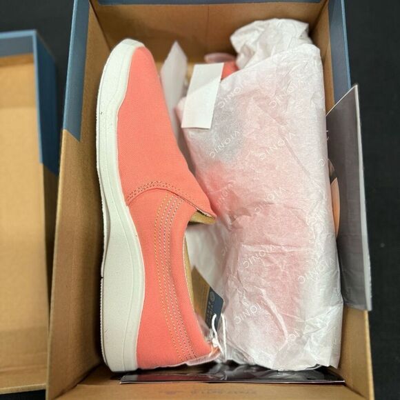 Vionic Marshall Papaya Canvas Slip On Sneakers 6 - Picture 1 of 7